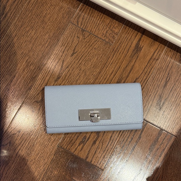 Michael Kors Light Blue Wallet- Carryall - Picture 1 of 5